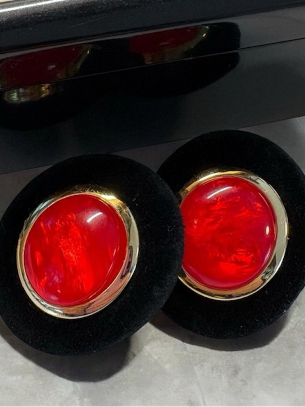 Vintage Avon 1991 Red Cabochon Black Velvet Statement Earrings NIB 1.5”